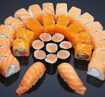 sushi-set-600x560.jpg