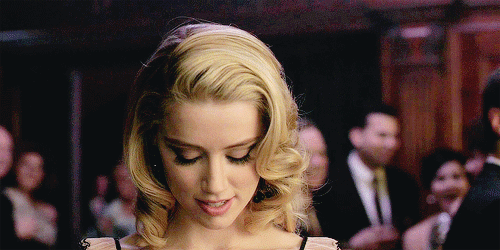 -Angelic-Amber-amber-heard-40285514-500-250.gif