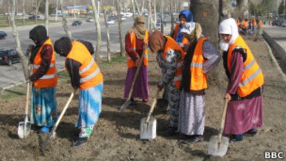 130308103238_tajik_women_street_cleaners_304x171_bbc.jpg