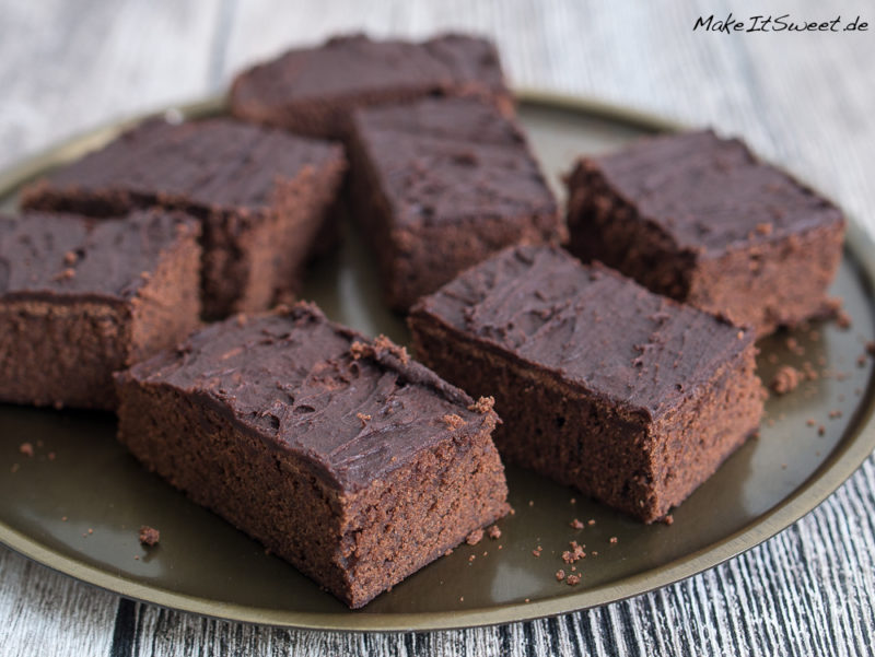 Schoko-Zimt-Brownie-schokoladig-Rezept-800x601.jpg