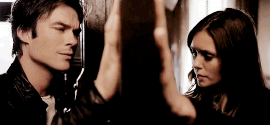 damon-salvatore-delena-elena-gilbert-hot-Favim.com-3553948.gif