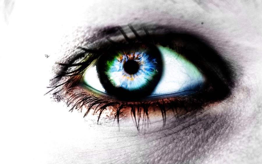 dark_mystical_eye_by_lanoramay-d46tmod.jpg