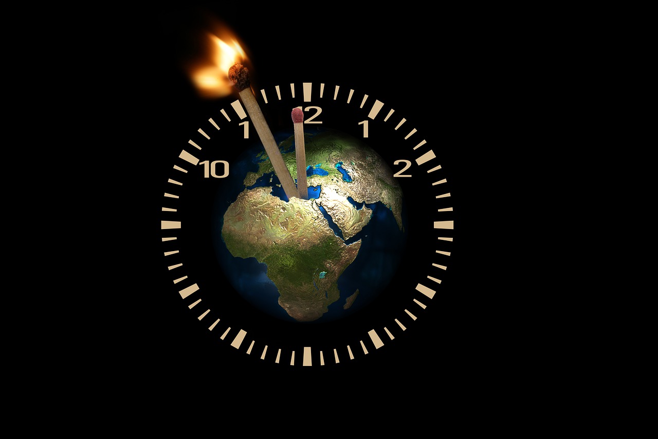 Globe-Clock-Pixabay.jpg
